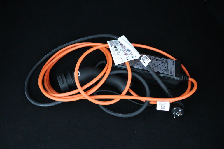 Toyota C-HR - 2.0 Plug-in Hybrid 220 Dynamic 32