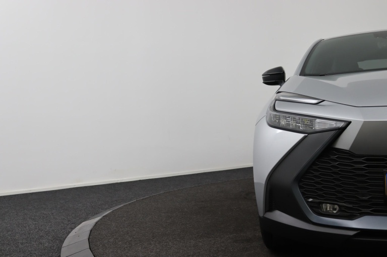 Toyota C-HR - 2.0 Plug-in Hybrid 220 Dynamic 35