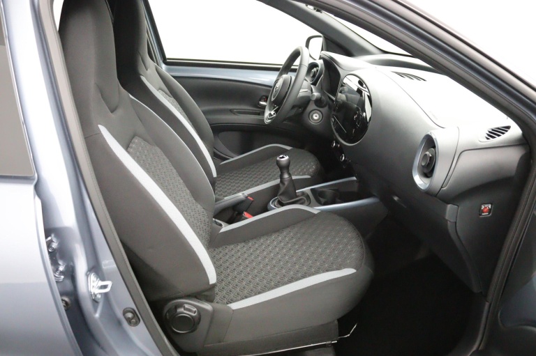 Toyota Aygo X - 1.0 VVT-i MT Pulse 11