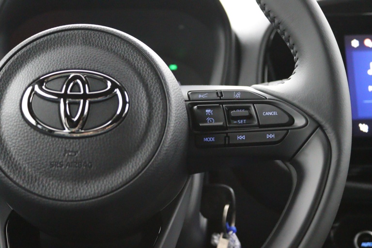 Toyota Aygo X - 1.0 VVT-i MT Pulse 19