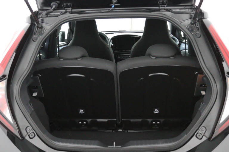 Toyota Aygo X - 1.0 VVT-i MT Pulse 25