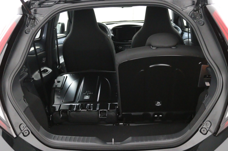 Toyota Aygo X - 1.0 VVT-i MT Pulse 26