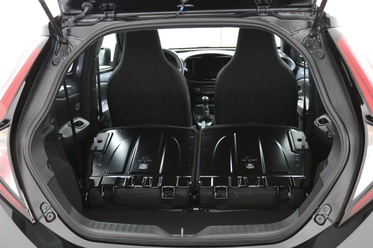 Toyota Aygo X - 1.0 VVT-i MT Pulse 27