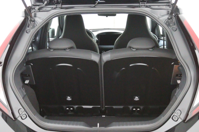 Toyota Aygo X - 1.0 VVT-i MT Envy 23