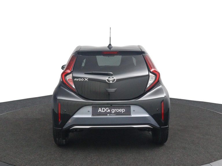 Toyota Aygo X - 1.0 VVT-i MT Envy 8