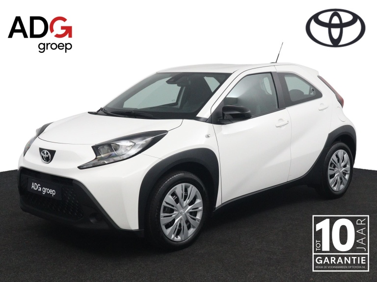 Toyota Aygo X - 1.0 VVT-i MT Play 1