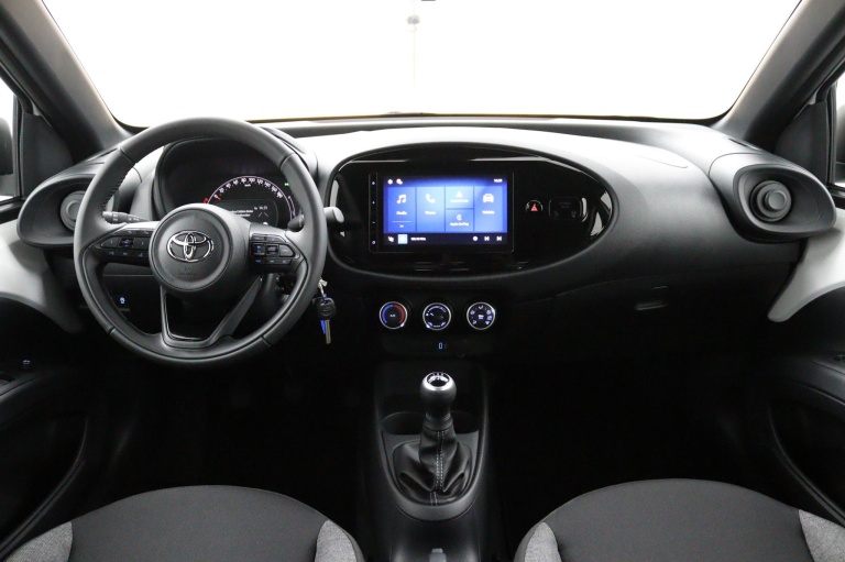 Toyota Aygo X - 1.0 VVT-i MT Play 10