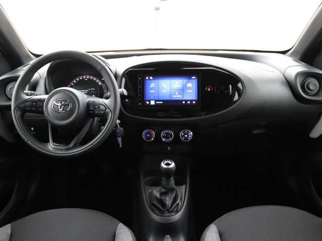 Toyota Aygo X - 1.0 VVT-i MT Play