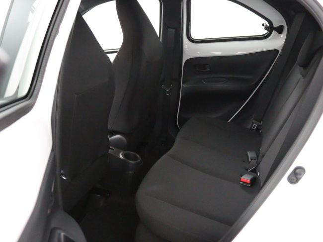 Toyota Aygo X - 1.0 VVT-i MT Play