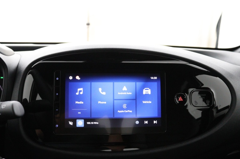 Toyota Aygo X - 1.0 VVT-i MT Play 13
