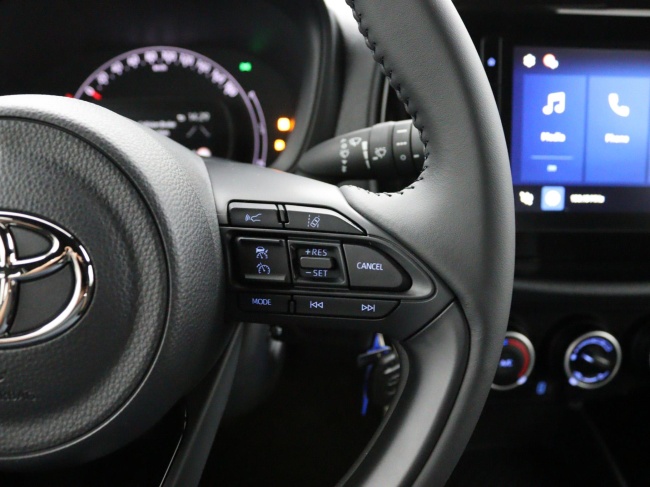 Toyota Aygo X - 1.0 VVT-i MT Play