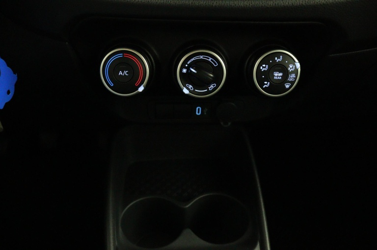 Toyota Aygo X - 1.0 VVT-i MT Play 18