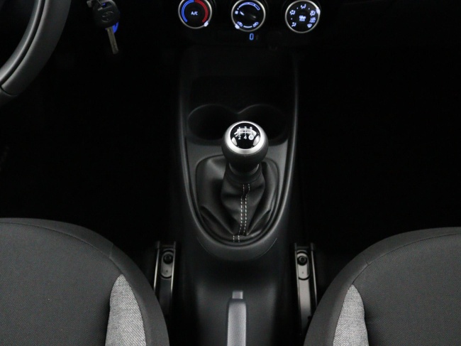 Toyota Aygo X - 1.0 VVT-i MT Play