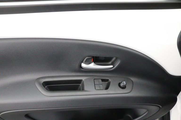 Toyota Aygo X - 1.0 VVT-i MT Play 26