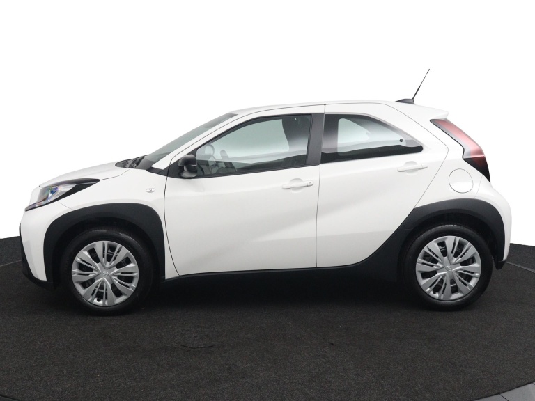 Toyota Aygo X - 1.0 VVT-i MT Play 5