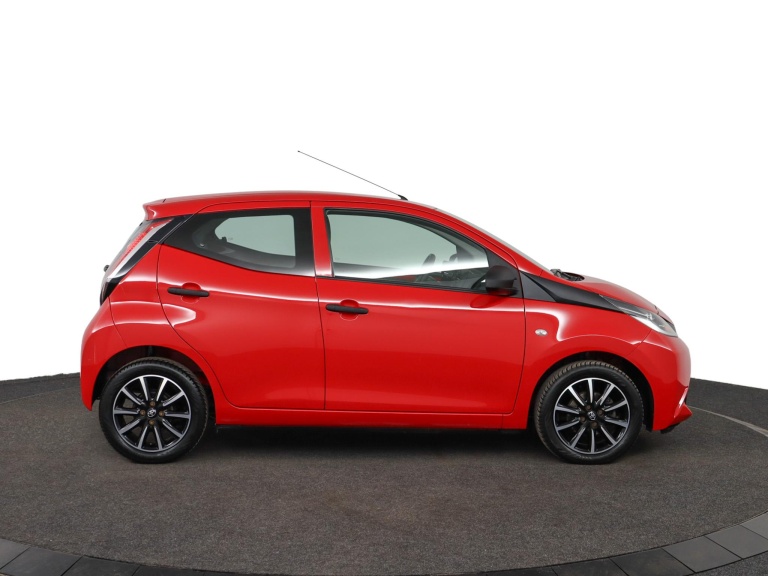 Toyota Aygo - 1.0 VVT-i x-fun 12