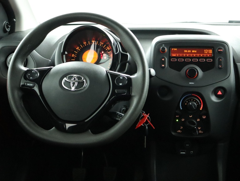 Toyota Aygo - 1.0 VVT-i x-fun 44