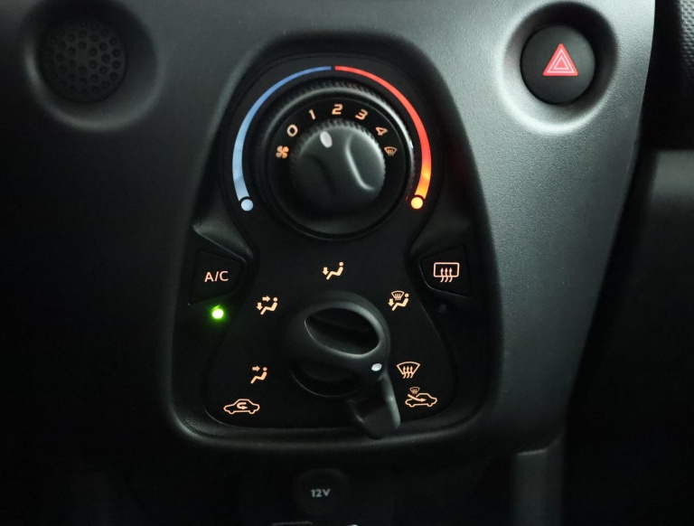 Toyota Aygo - 1.0 VVT-i x-fun 7