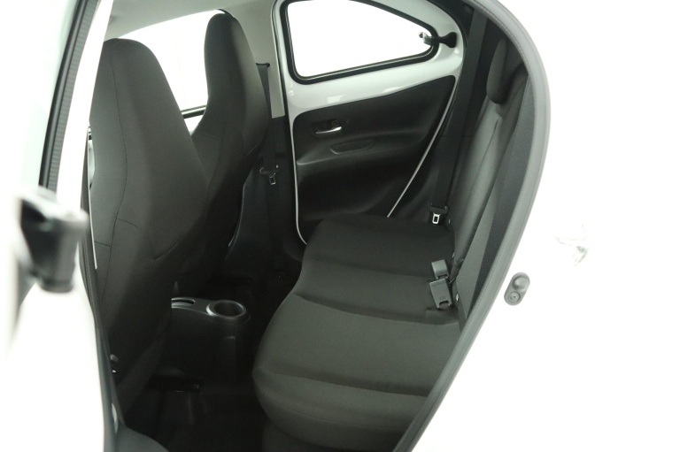 Toyota Aygo X - 1.0 VVT-i MT Play 18