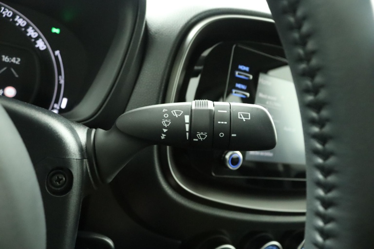 Toyota Aygo X - 1.0 VVT-i MT Play 30