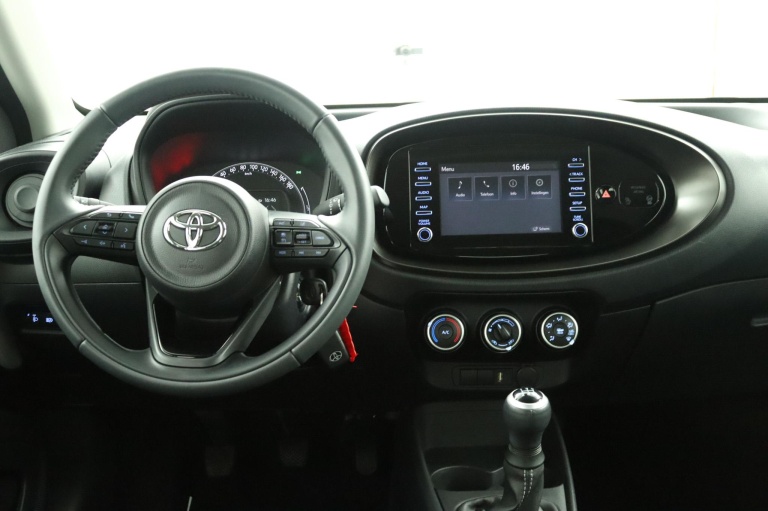 Toyota Aygo X - 1.0 VVT-i MT Play 56