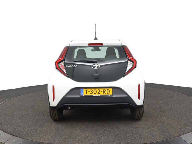 Toyota Aygo X - 1.0 VVT-i MT Play 60
