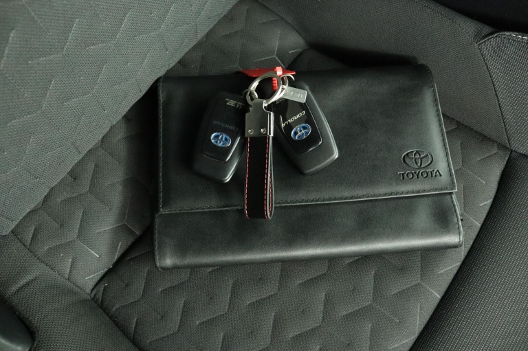 Toyota Corolla - 1.8 Hybrid Dynamic 11