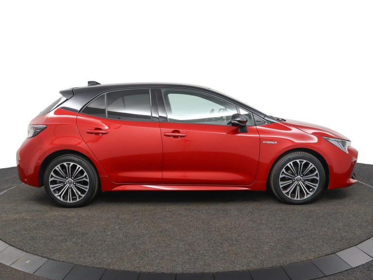 Toyota Corolla - 1.8 Hybrid Dynamic 13