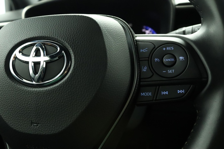 Toyota Corolla - 1.8 Hybrid Dynamic 21