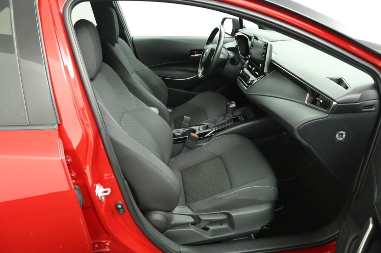 Toyota Corolla - 1.8 Hybrid Dynamic 22