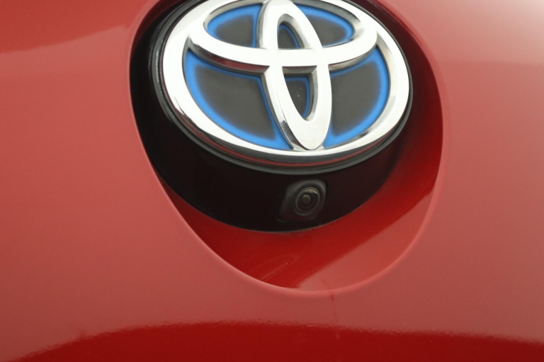 Toyota Corolla - 1.8 Hybrid Dynamic 42