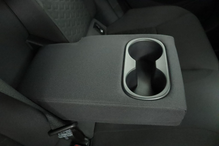 Toyota Corolla - 1.8 Hybrid Dynamic 43