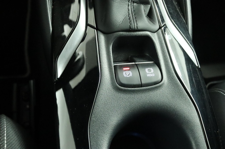 Toyota Corolla - 1.8 Hybrid Dynamic 56