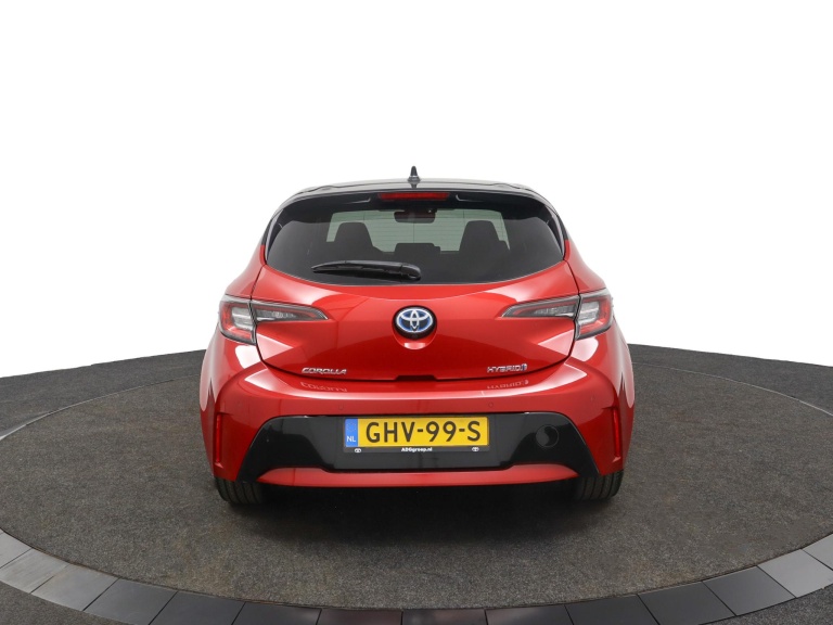 Toyota Corolla - 1.8 Hybrid Dynamic 64