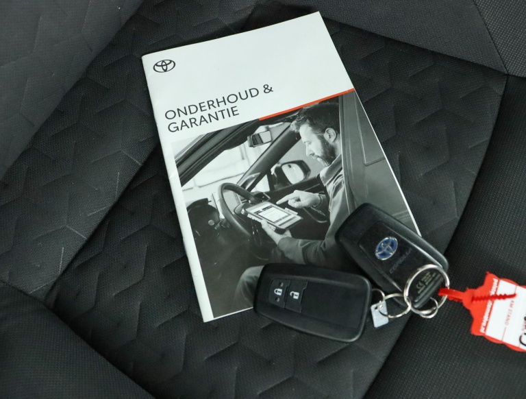 Toyota Corolla Touring Sports - 1.8 Hybrid Business 11