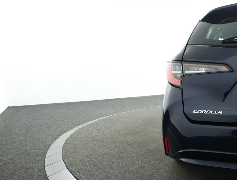 Toyota Corolla Touring Sports - 1.8 Hybrid Business 41