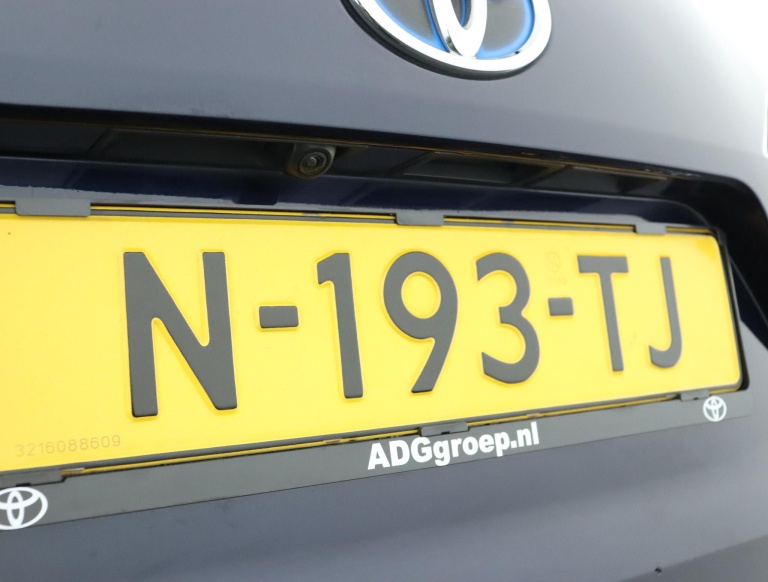 Toyota Corolla Touring Sports - 1.8 Hybrid Business 42