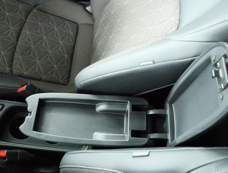 Toyota Yaris Cross - 1.5 Hybrid Executive 61