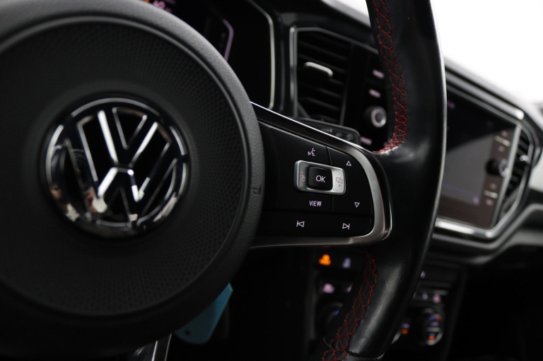 Volkswagen T-Roc - 1.5 TSI Sport 12