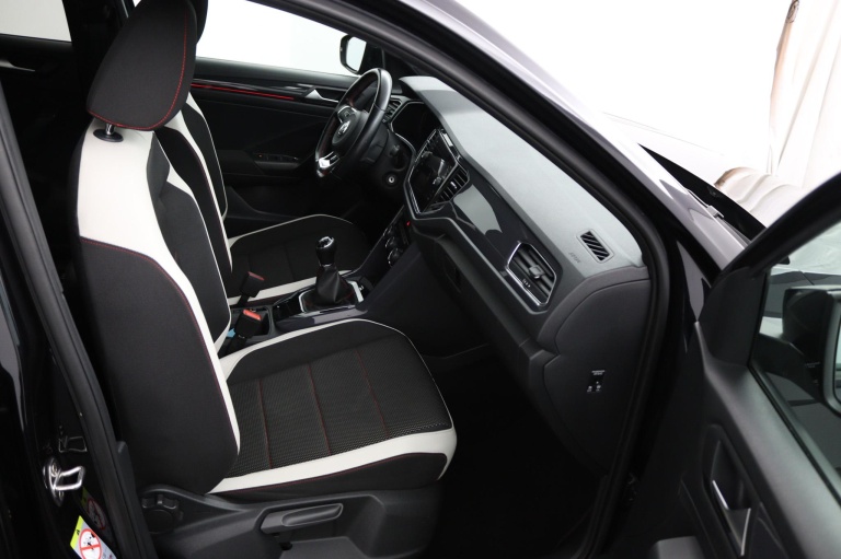 Volkswagen T-Roc - 1.5 TSI Sport 17