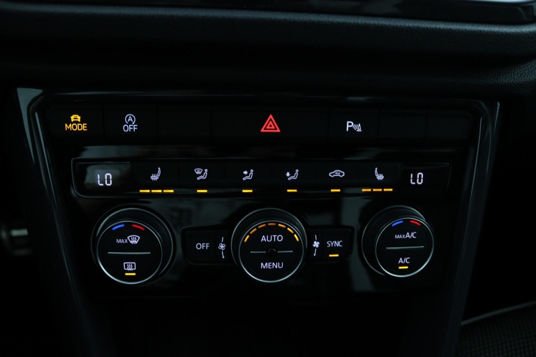 Volkswagen T-Roc - 1.5 TSI Sport 32