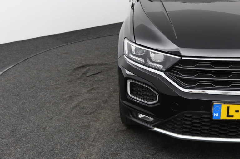 Volkswagen T-Roc - 1.5 TSI Sport 37