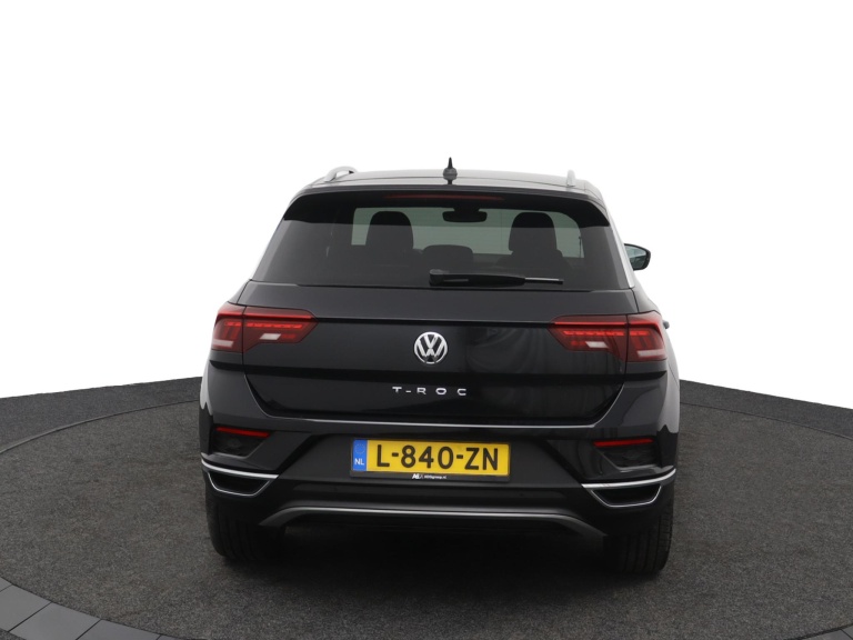 Volkswagen T-Roc - 1.5 TSI Sport 8