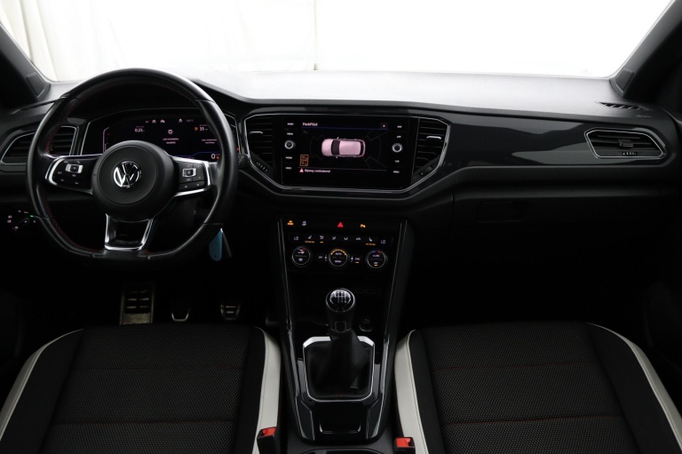 Volkswagen T-Roc - 1.5 TSI Sport 9