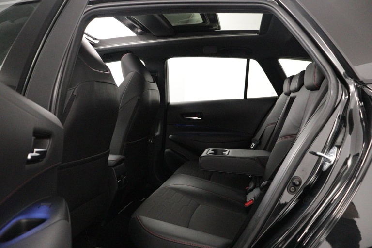 Toyota Corolla Touring Sports - 2.0 Hybrid Premium 17