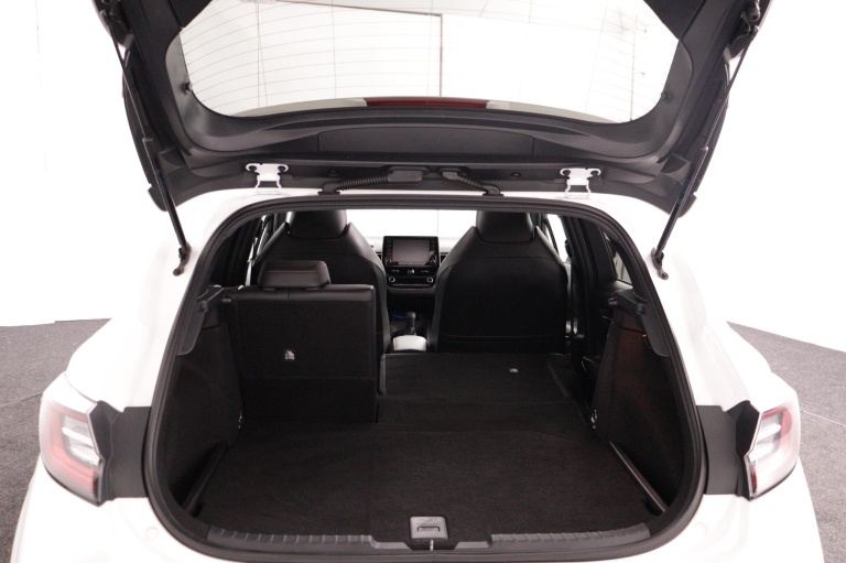 Toyota Corolla - 2.0 Hybrid Executive 22