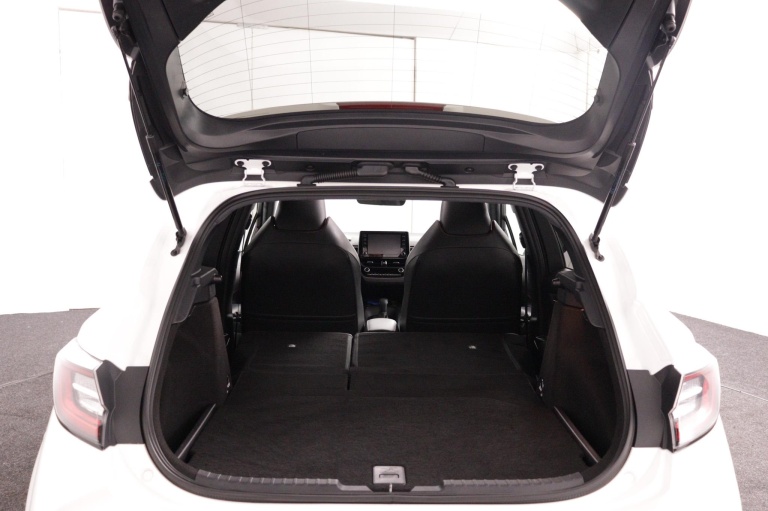Toyota Corolla - 2.0 Hybrid Executive 24