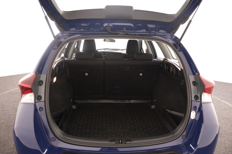 Toyota Auris Touring Sports - 1.3 Now 21
