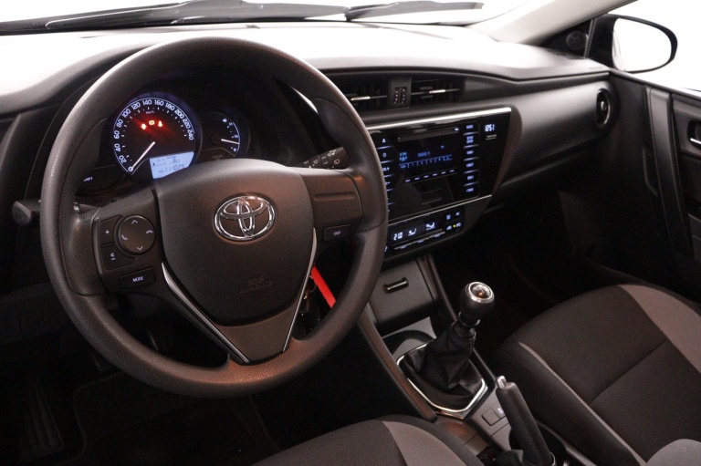 Toyota Auris Touring Sports - 1.3 Now 36