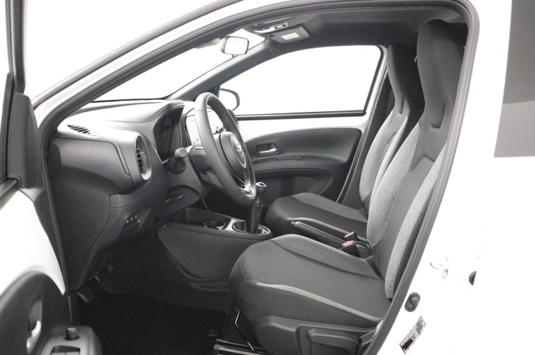 Toyota Aygo X - 1.0 VVT-i MT Play 17